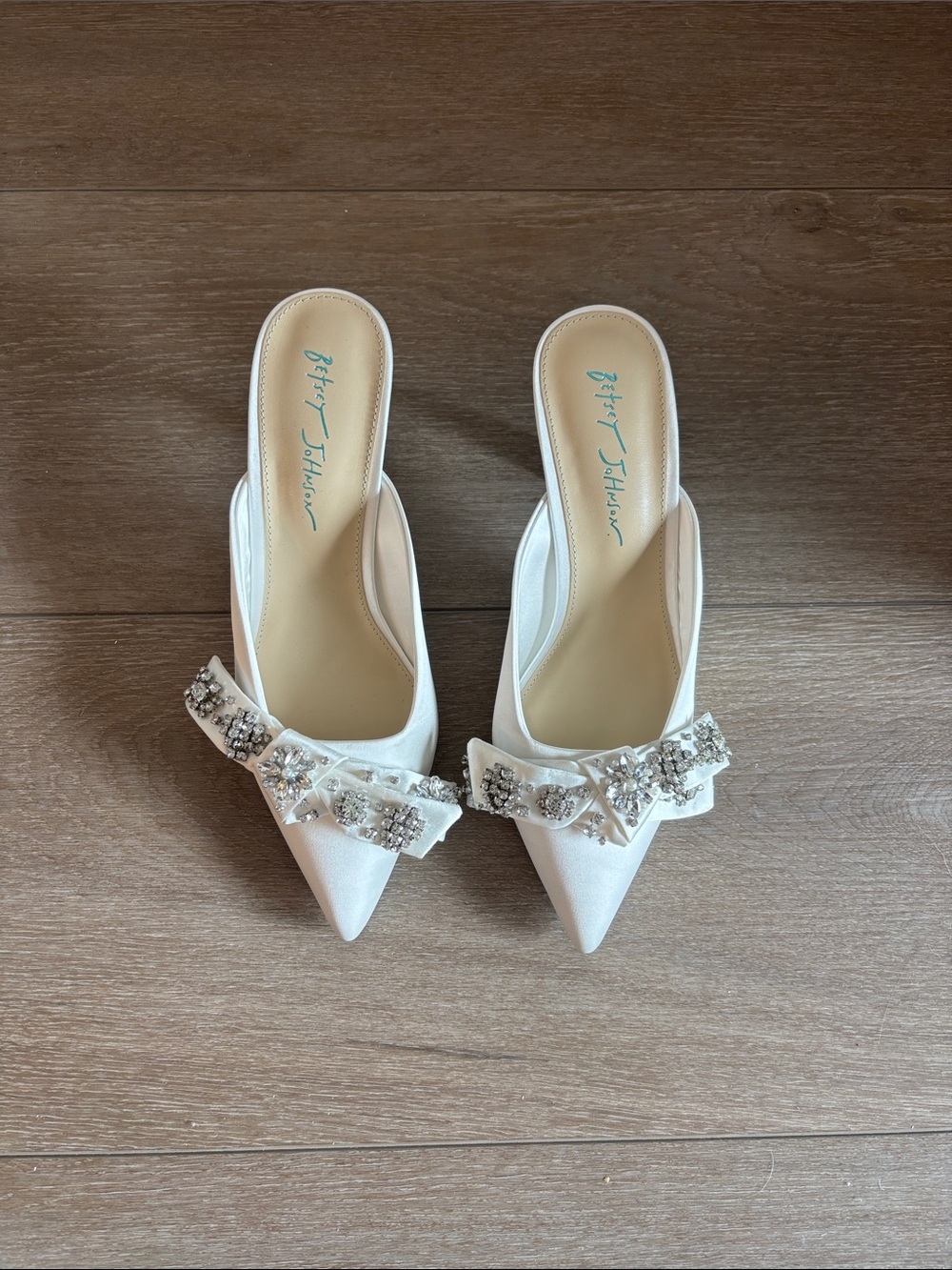 Betsey Johnson White Pointed-Toe Jeweled Bow Mules